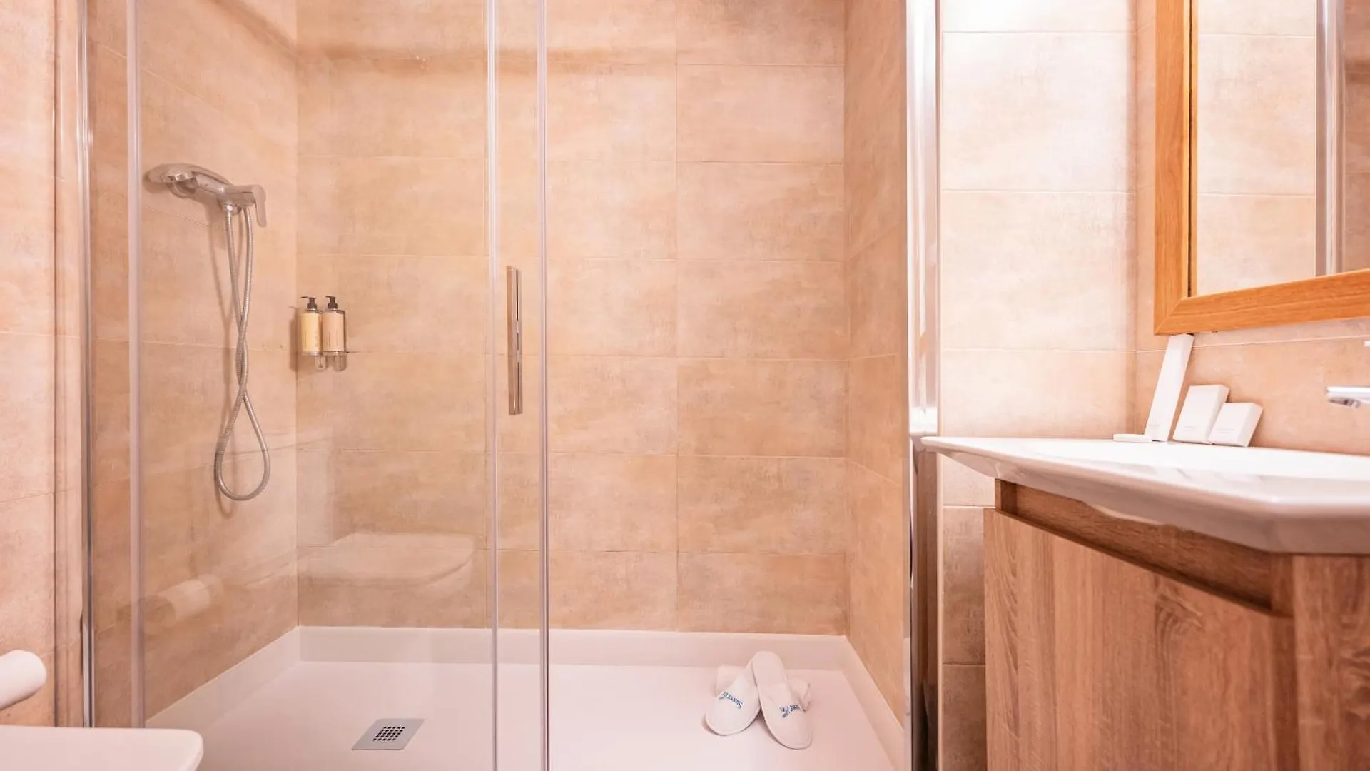 Sweett - Carrer Girona Apartment Barcelona 0*,