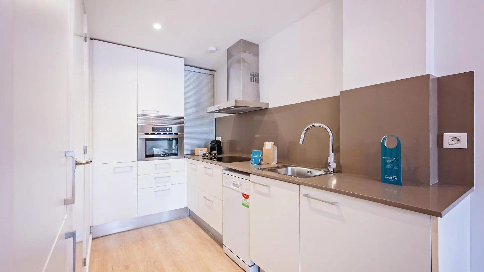Sweett - Carrer Girona Apartment Barcelona 0*,